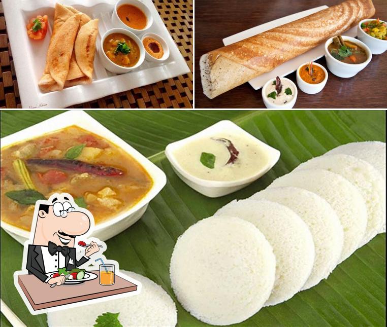 Food at Vira food zone