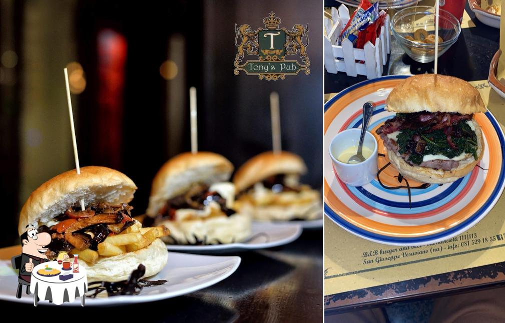 Concediti un bell'hamburger a Tony's Pub
