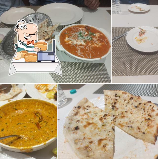 Garlic bread at Deccan Aroma Restaurant