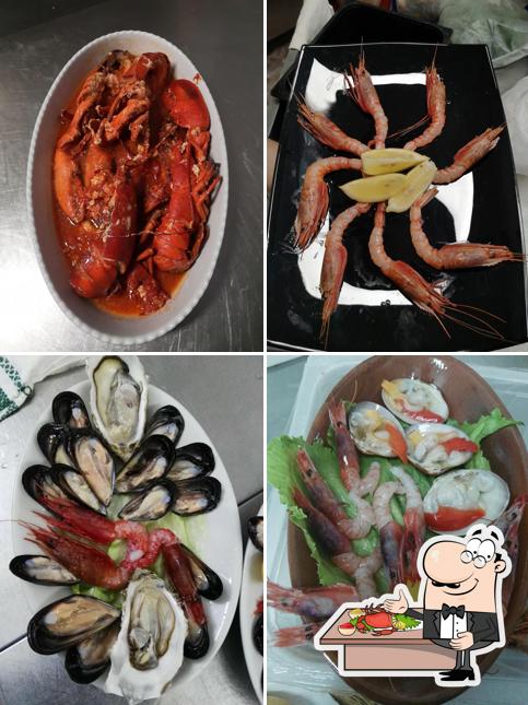 Prenditi tra i molti pasti di mare proposti a PESCHERIA TRATTORIA DAL PESCATORE
