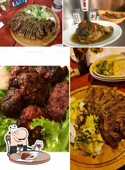 Ordina i un pasto a base di carne a Trattoria M'arricriu