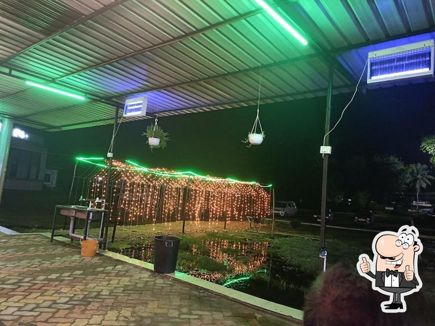 See the picture of HQ Food Court