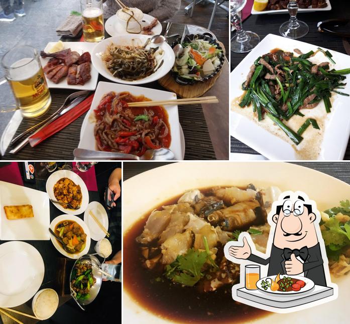 Platti al Trattoria Cinese Long Chang