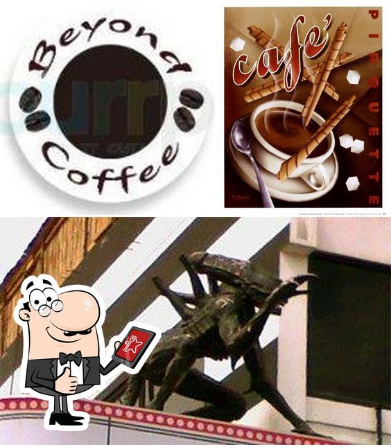 Look at this picture of Hyderabad Cafes