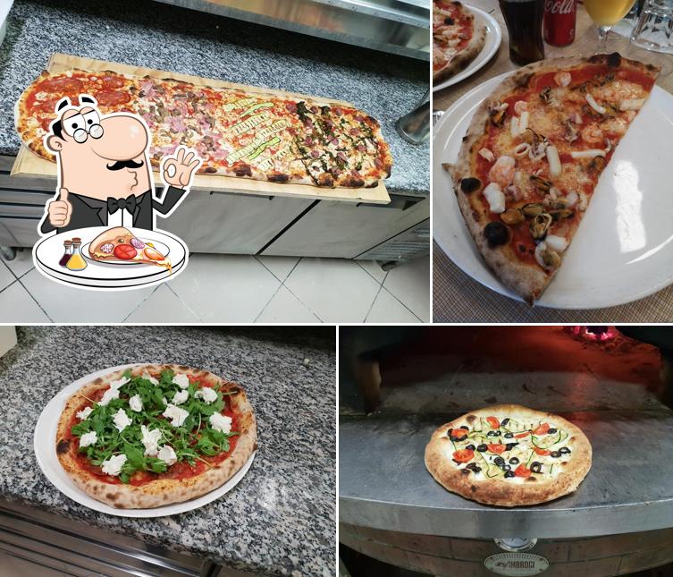 Scegli tra le svariate varianti di pizza