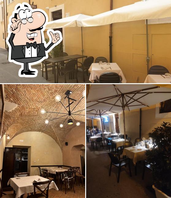 Dai un'occhiata agli interni di Antica Trattoria dei Gemelli