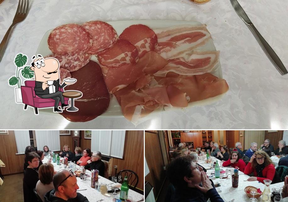 Trattoria Cavallino si caratterizza per la interni e cibo