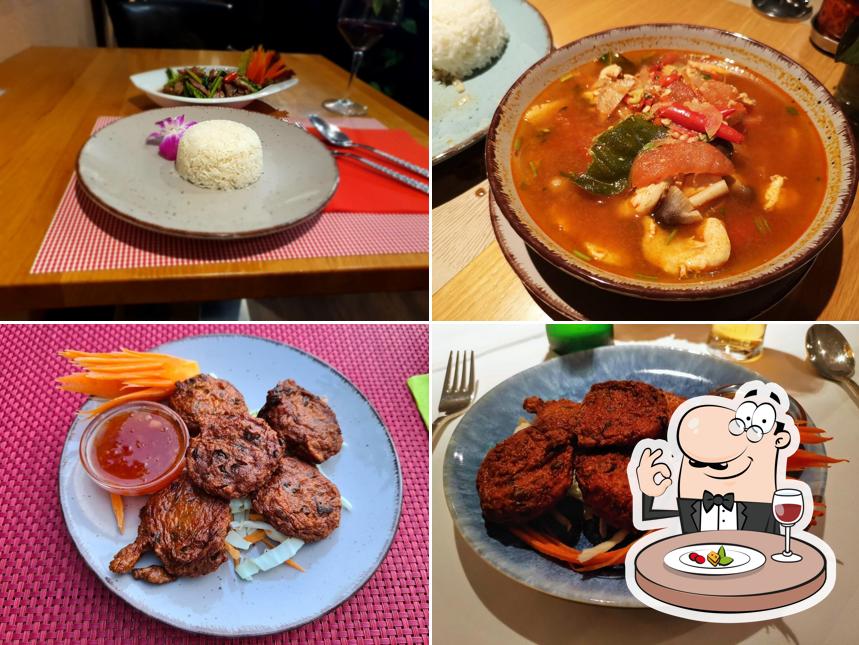 Siam Square Restaurant & BAR