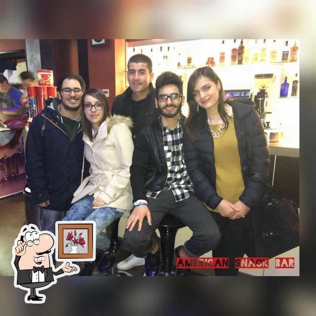 Gli interni di American Snack Bar