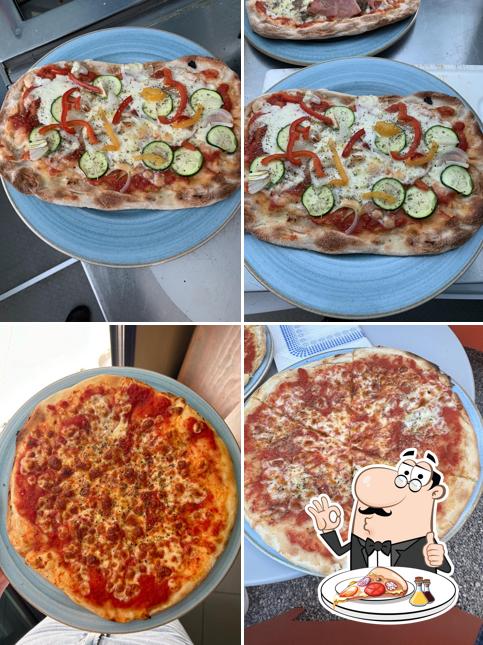 Ordina una pizza a Bar caffè ERREZETA