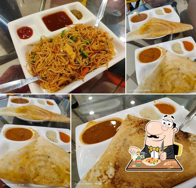 Pad thai at Food Court by Executive Lounge