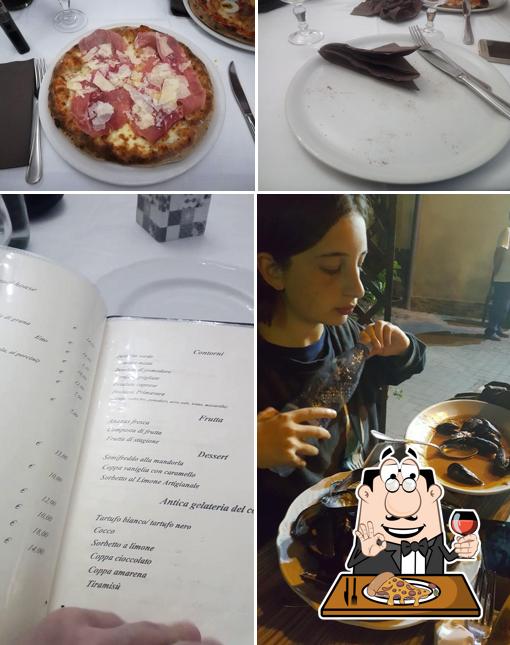 Ordina una pizza a Ristorante Pizzeria LO ZENZERO (Nuova Gestione)