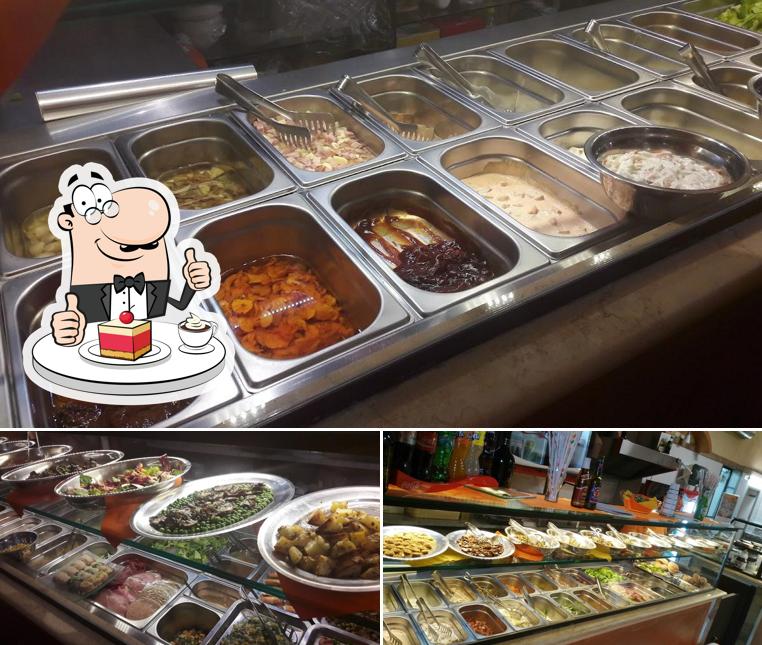 Pizzeria Piccolo Forno 5 serve un'ampia gamma di dolci
