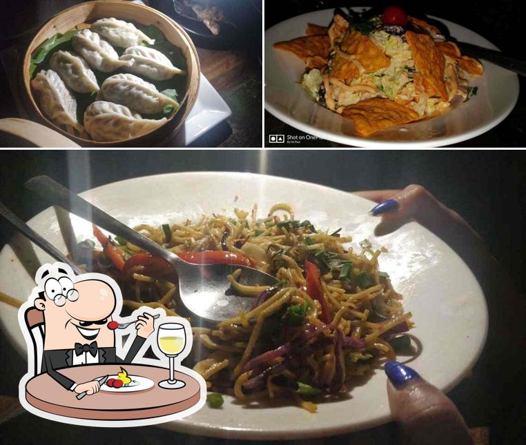Meals at Rehab Gastropub