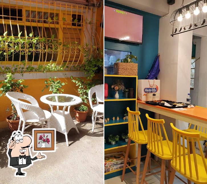 Take a seat at one of the tables at Momofy