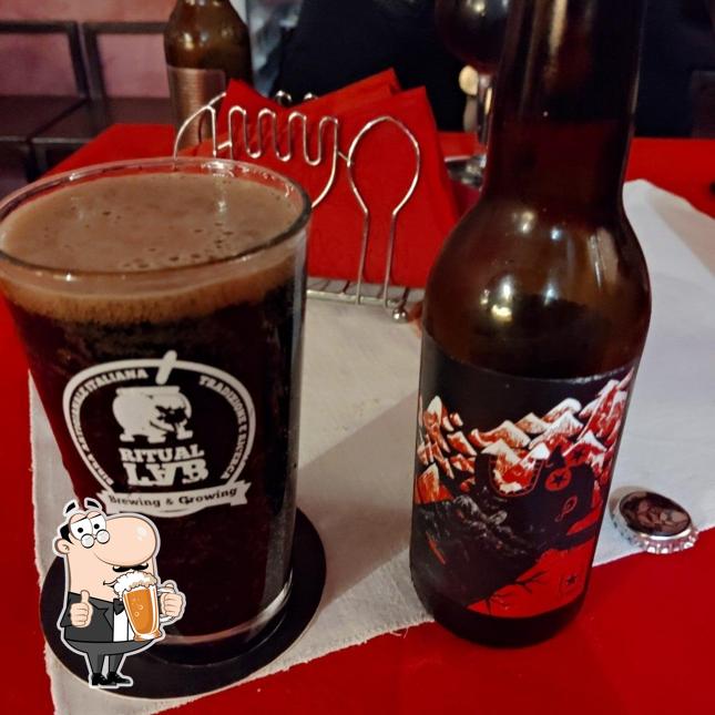 Degusta una bella birra a fine giornata