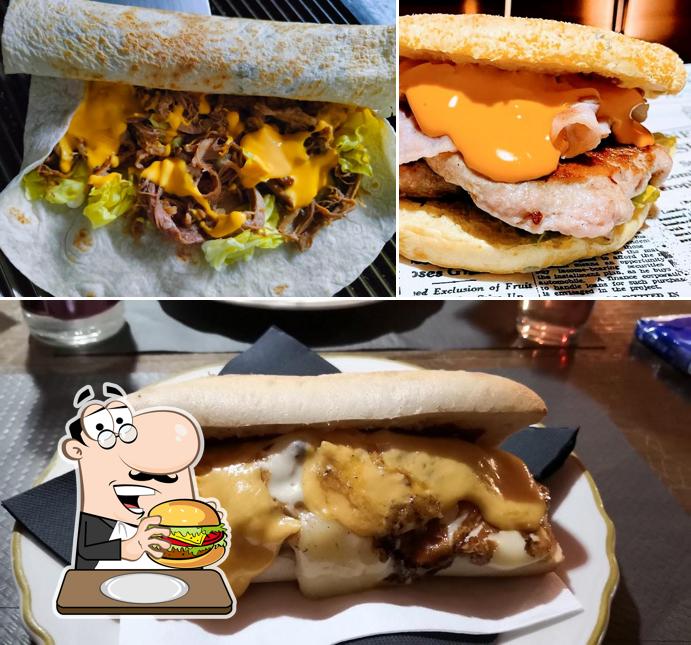 Prova un hamburger a Wake Up 2.0 (Pub- Birreria- Cocktaileria- tabacchi)