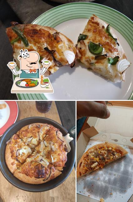 Food at Pizza Hut Hoskote, Bangalore