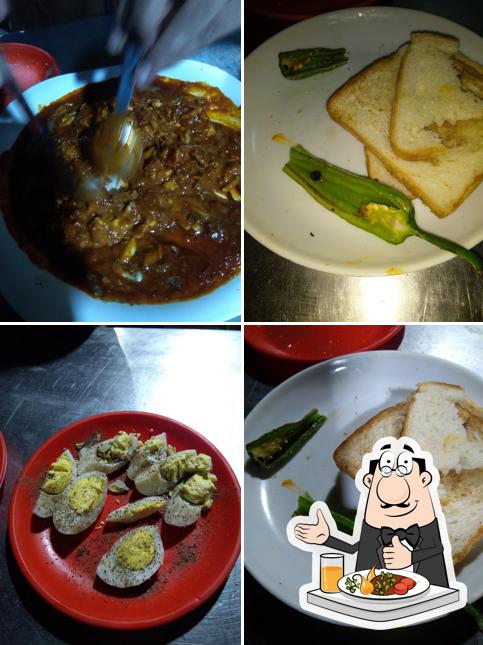 Meals at Razaq Omlet Center