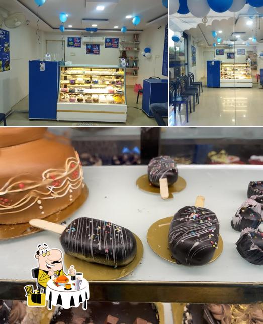 Utopia cakes kailash nagar