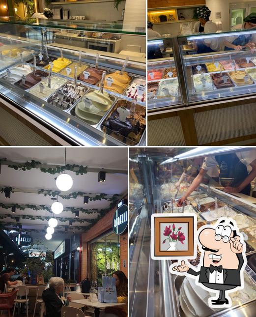 Sente em uma das mesas no Gelato Borelli Rio