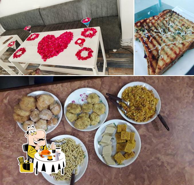 Food at The bhukkad cafe