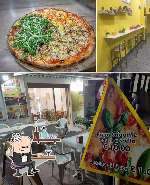 Questa è la immagine che raffigura la interni e cibo di NON SOLO PIZZA -forno a legna-