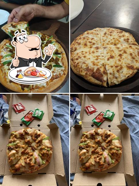 Try out pizza at Ovenfresh