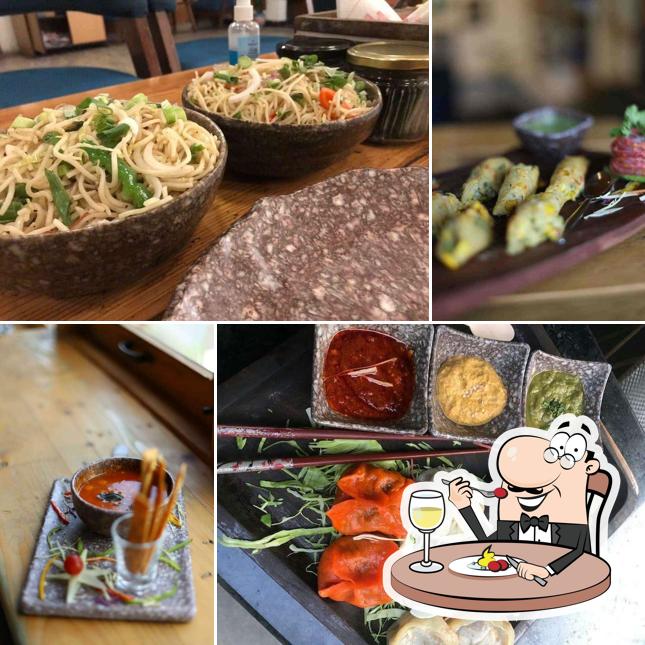 Food at MUSEE Art Café