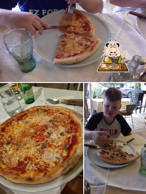 A Bistro Riva Kačjak, puoi goderti una bella pizza