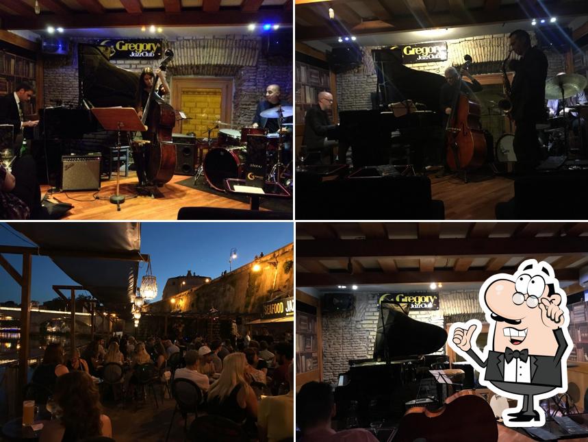 L'intérieur de Gregory’s Jazz Club