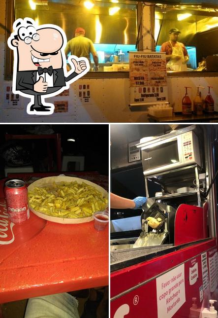 Look at this photo of Fiu Fiu Batatas
