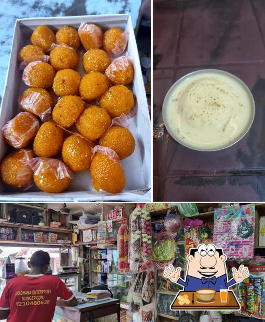 Clam chowder at Jagdamba Hotel and phool store