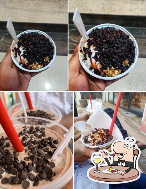 Food at LASSI SHOP