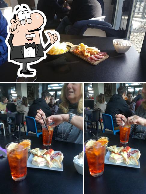 Gli interni di Papana Café