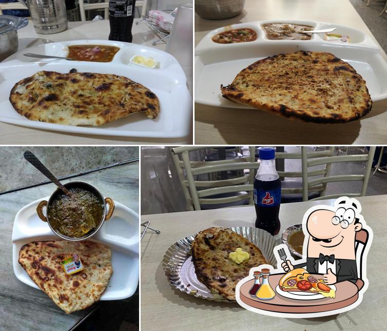 Pick pizza at Amritsari Shop (NAAN WALE)