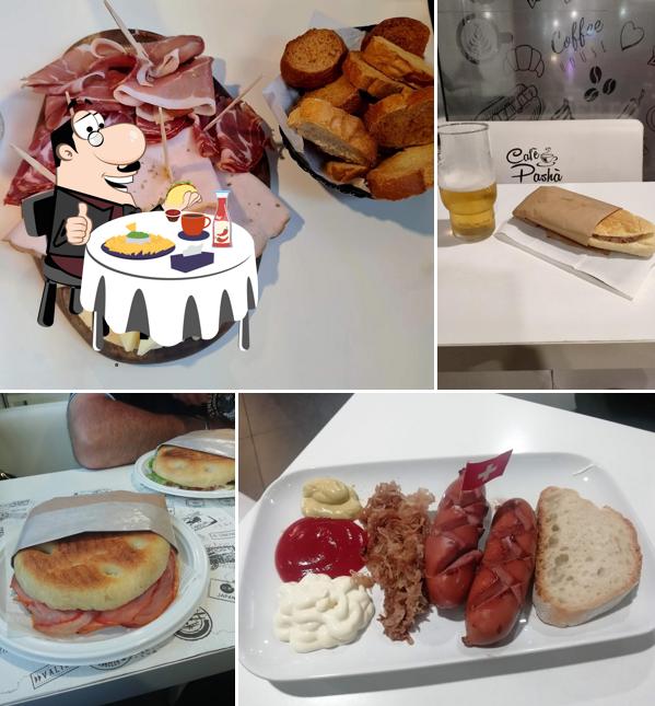 Piatto di formaggi al Cafè Pashà