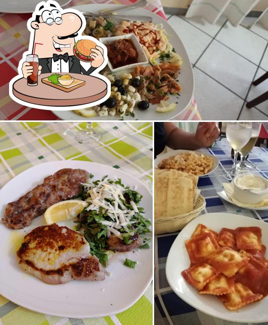 Ordina un hamburger a Il Quadrifoglio - Hotel Ristorante