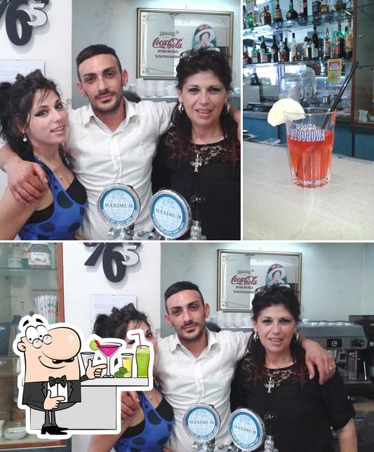 La bancone da bar e bevanda del ristorante