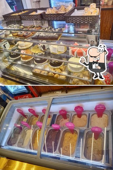 The interior of Bento Cakery