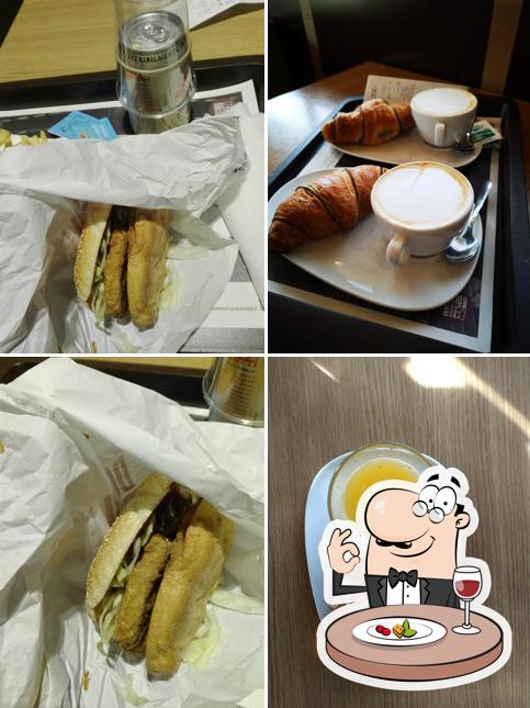 Cibo al McDonald's Serravalle Scrivia Drive