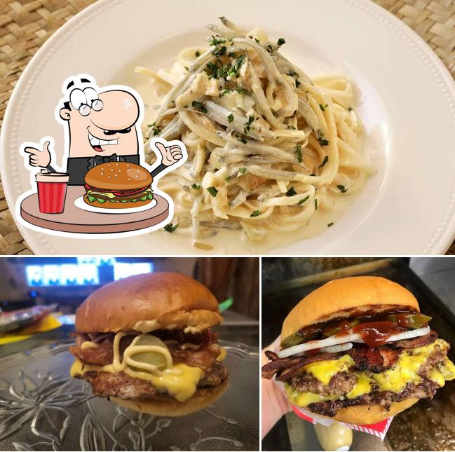 Hamburger at Sam's ristorante pizzeria