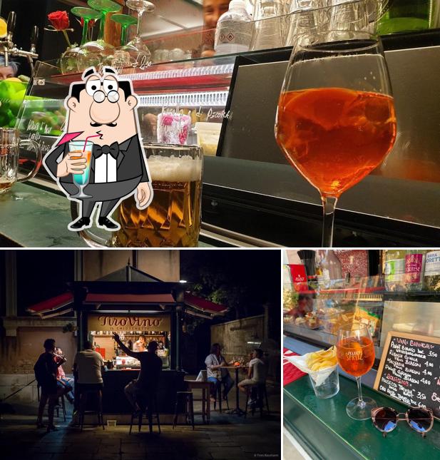 Questa è la immagine che raffigura la bevanda e interni di il Chioschetto tiro vino