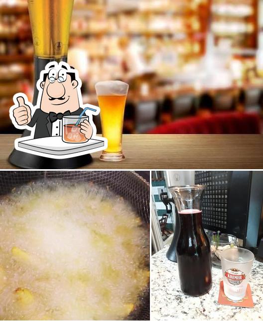 A foto da bebida e comida no EL CHICKEN LOCO - Uma Loucura de Frango Frito