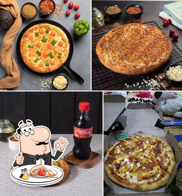 Order pizza at Pizza Galleria Burari