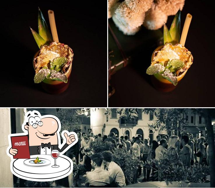 La cibo e interni del ristorante