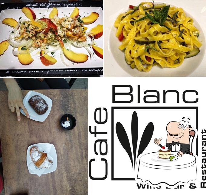 Cafe Blanc - Cucina - Enoteca propone un'ampia varietà di dolci