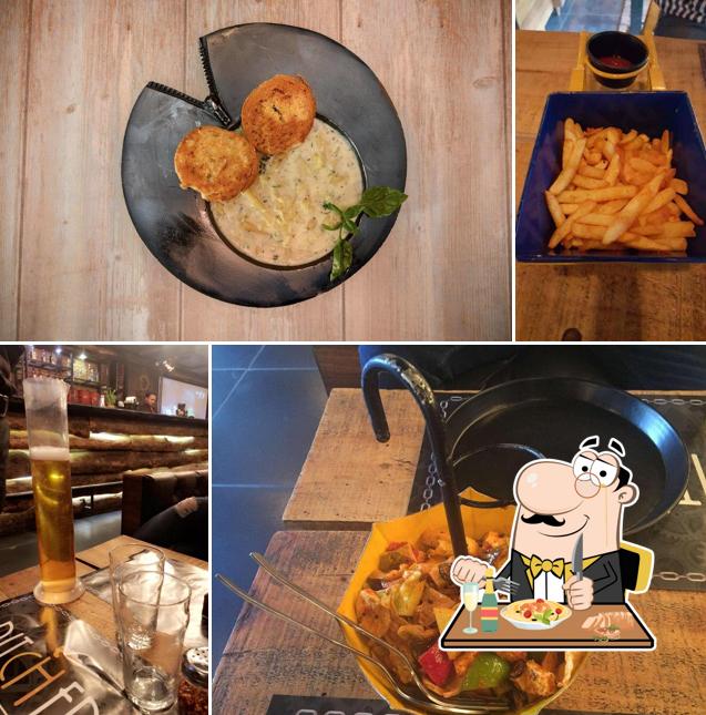 Food at Pitchers Cafe Bar