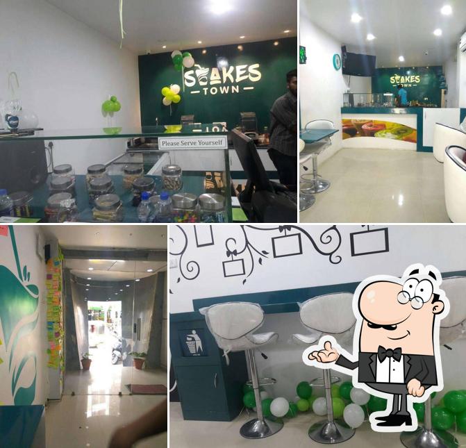 The interior of Shakes Town