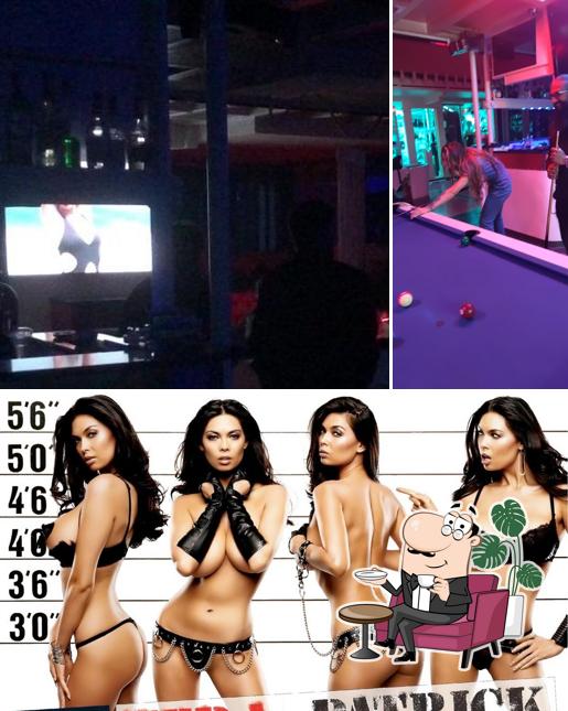 Gli interni di ShowGirls